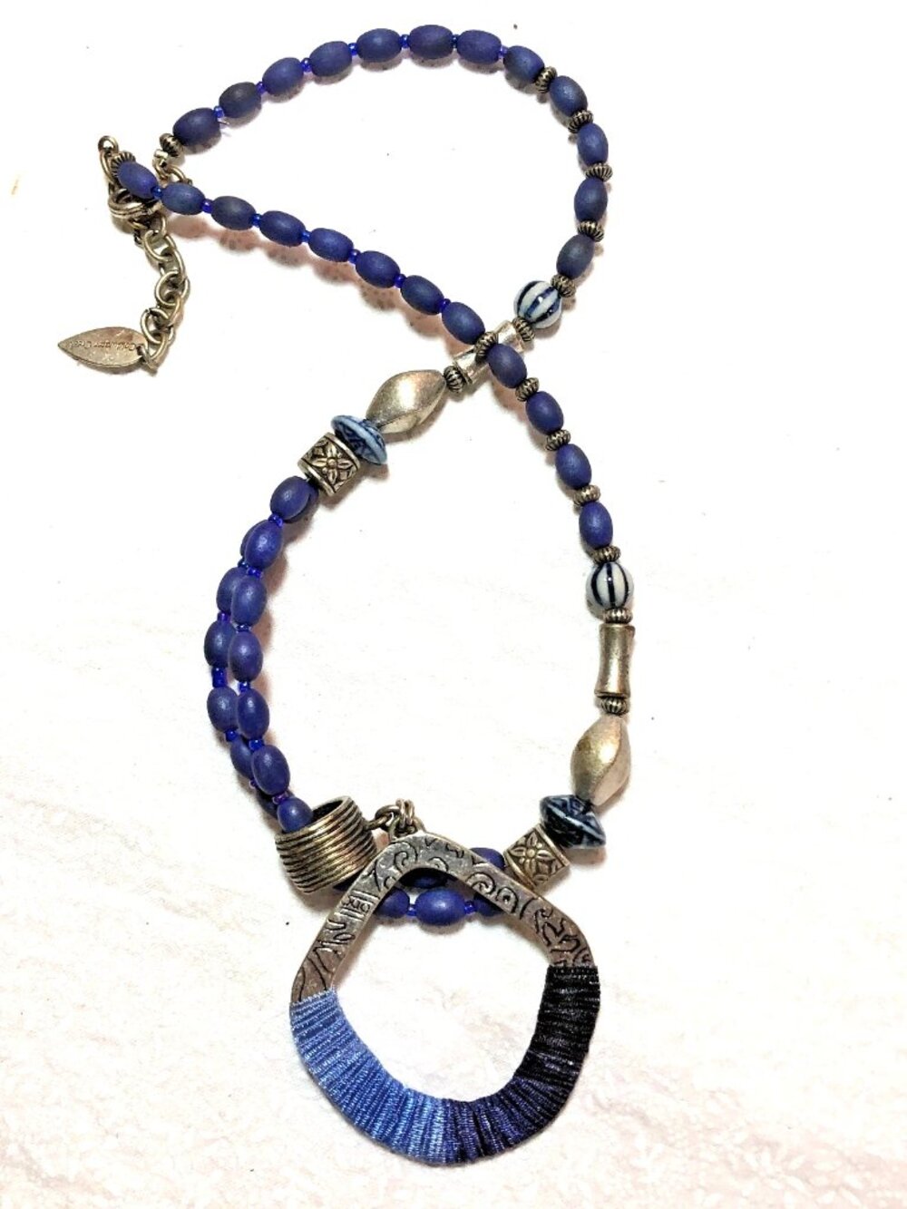 Blue coldwater creek 18" statement necklace, denim pendant boho casual - Picture 5 of 9